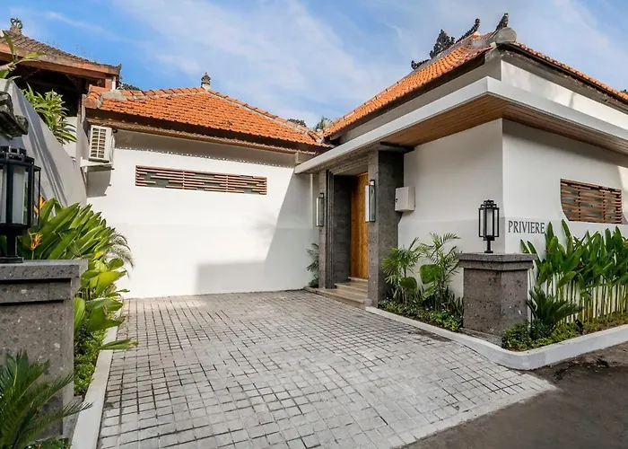Priviere - 2br With Pool Near Villa