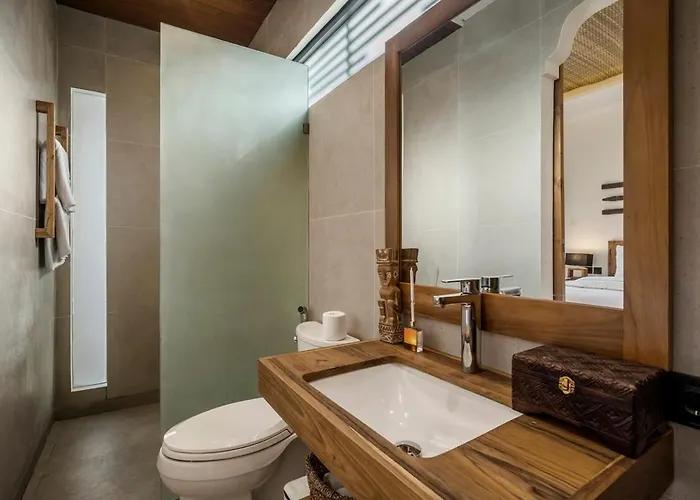 Villa Priviere - 2br With Pool Near